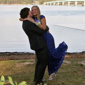 Meet your Posher, Caroline